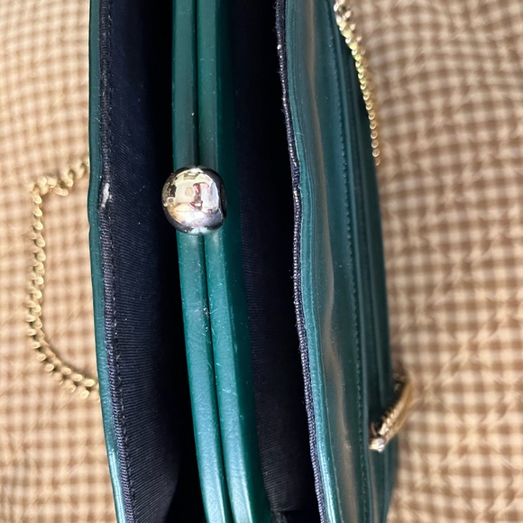 Vintage Garay art deco style emerald green purse with gold chain - Picture 6 of 7